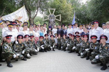 В Астрахани открыт памятник казакам – защитникам Отечества