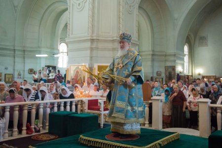 Божественная литургия в праздник Рождества Пресвятой Богородицы