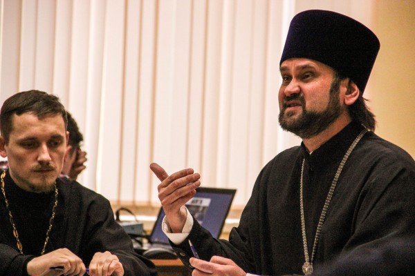 Астраханское духовенство обсудило вопросы воспитания молодежи в региональном Министерстве образования