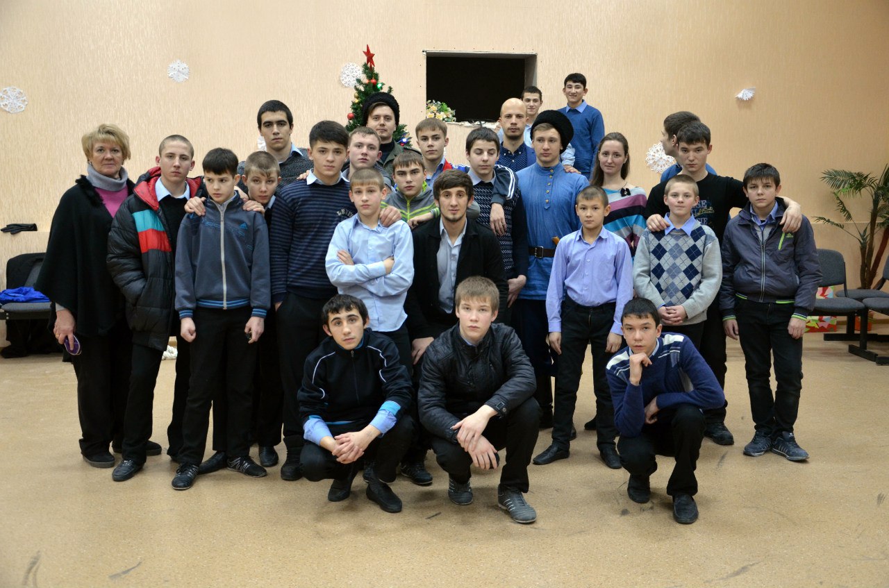 Молодёжь епархии поздравила с Рождеством воспитанников училища закрытого типа