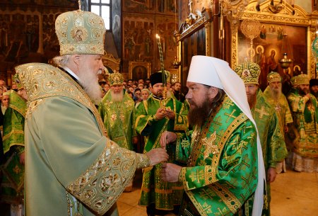 Епископ Астраханский и Камызякский Никон возведен в сан митрополита