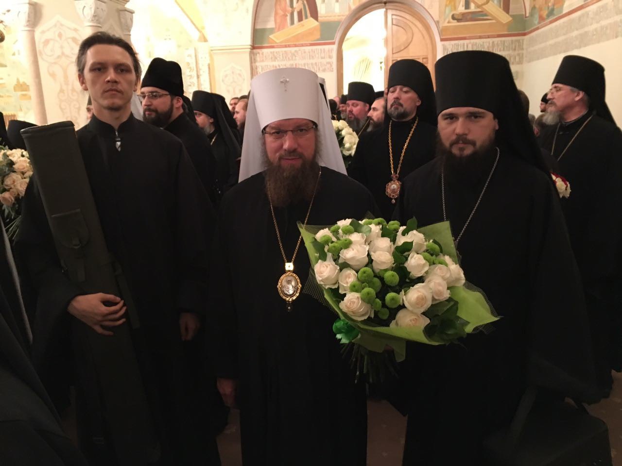 Астраханские архипастыри поздравили Святейшего Патриарха Кирилла с 70-летием