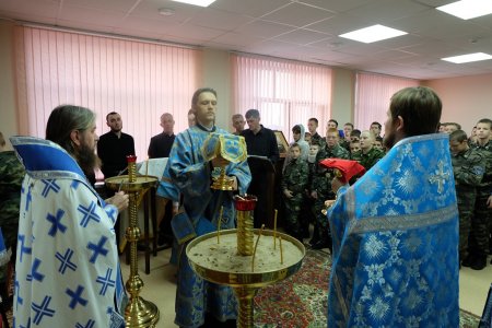 Архиерейское богослужение в казачьем кадетском корпусе