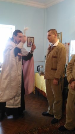 Праздничный молебен в военном госпитале г. Астрахани