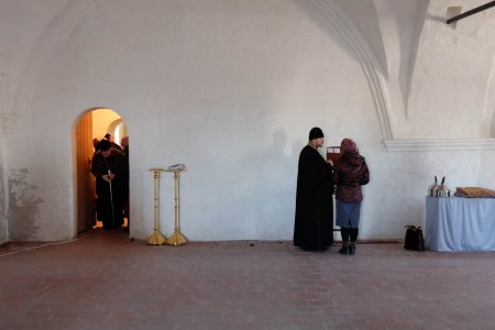 Богослужение в Троицком монастыре