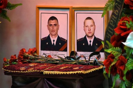 В Астрахани почтили память погибших полицейских