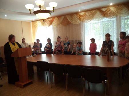 Астраханская епархия продолжает своё социальное служение и работу в региональном Кризисном центре для женщин