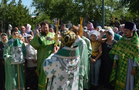 Престольный праздник Духосошественского храма г. Астрахани