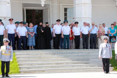 Представители Астраханской епархии приняли участие в церемонии выпуска суворовцев