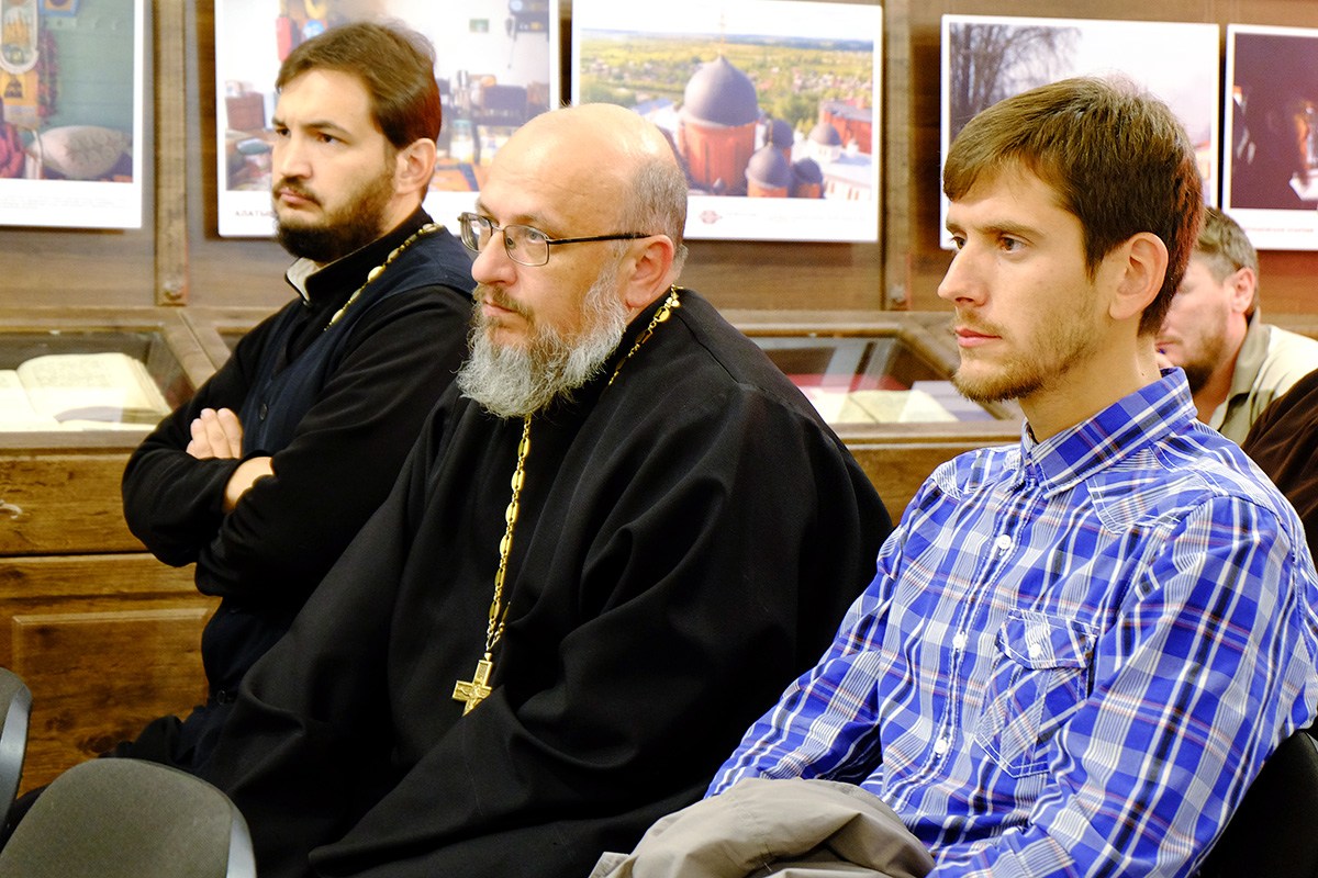 Эксперт Синодального отдела провёл семинар в Успенском кафедральном соборе