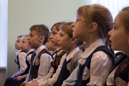 Приходская молодёжь представила ученикам Православной гимназии рождественский спектакль