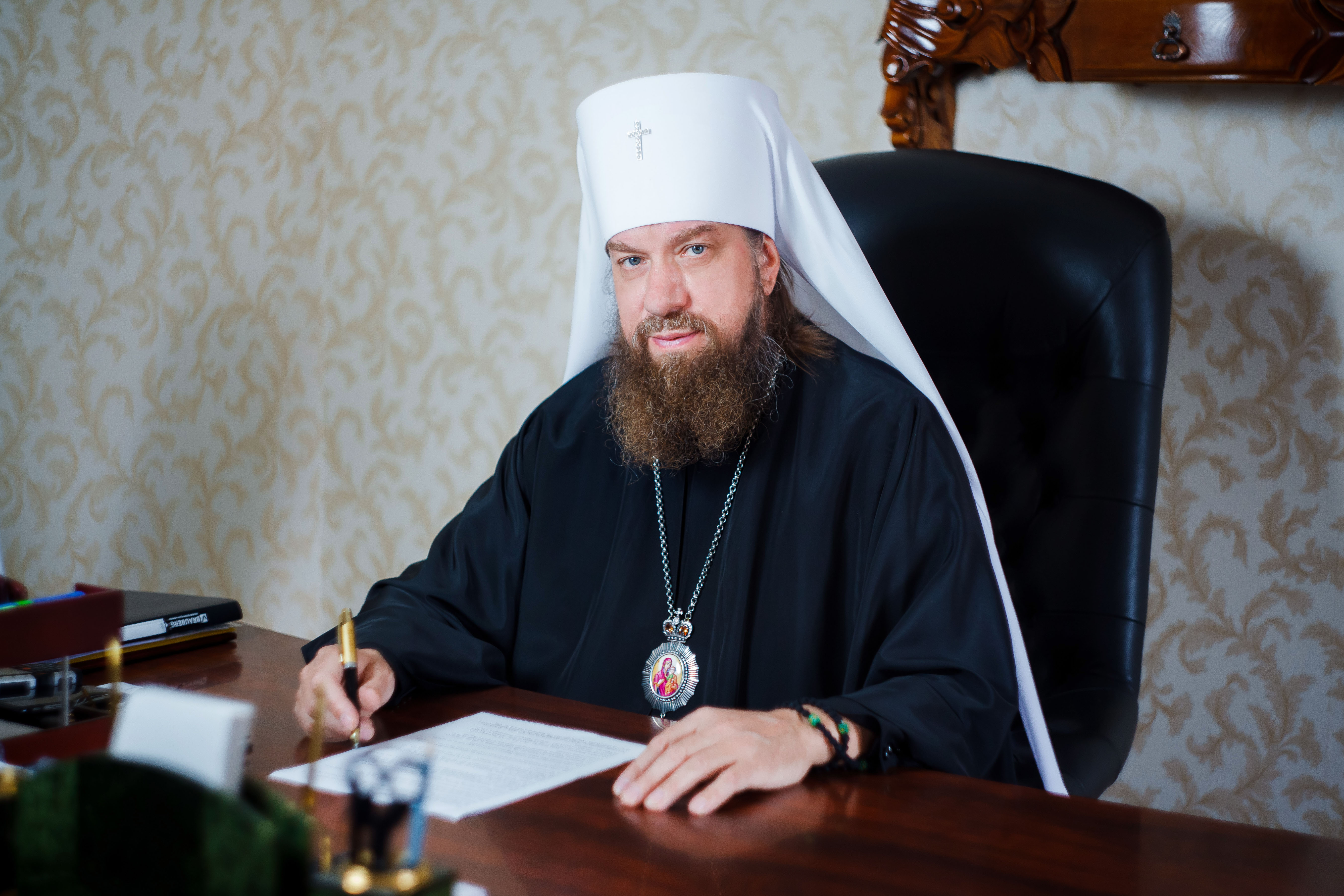 В праздник Рождества Христова митрополиту Астраханскому и Камызякскому Никону исполняется 55 лет