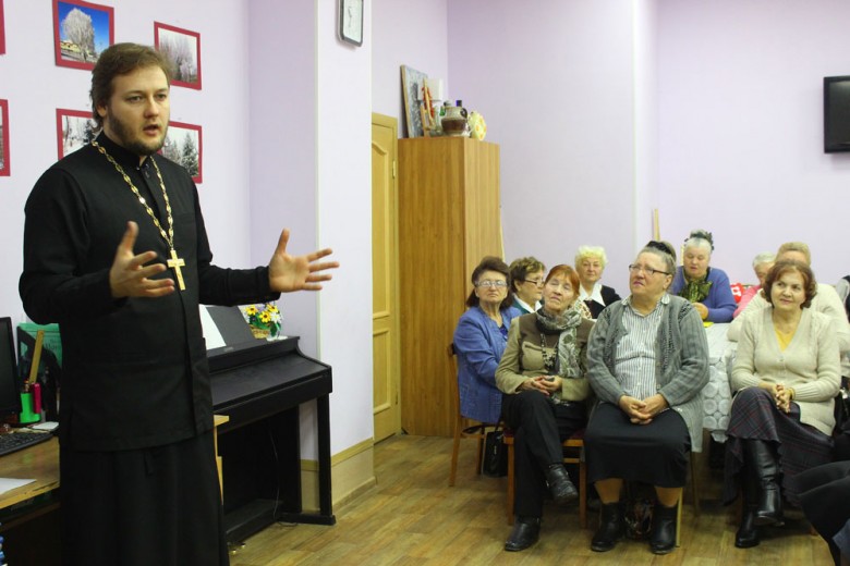 Руководитель миссионерского отдела епархии посетил социальный центр «Оберег»