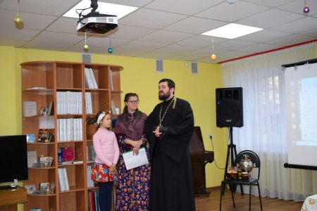 Воспитанники воскресной школы приняли участие в Рождественском представлении