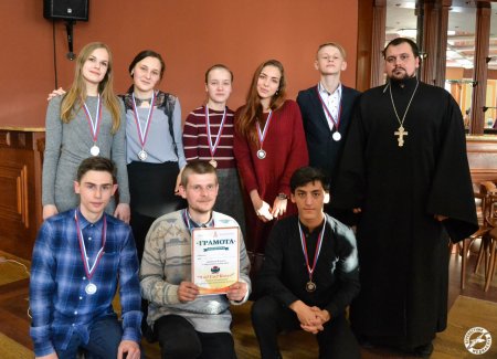 Православная молодежь Астрахани показала свои знания Евангелия
