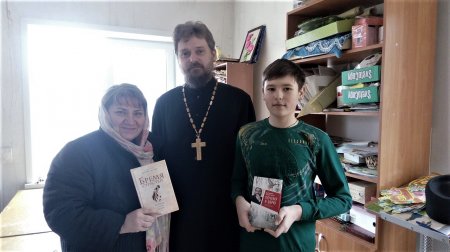 В Астраханской епархии продолжаются мероприятия в рамках Дня православной книги