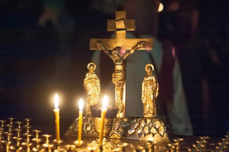 Панихиды по жертвам трагедии в Кемерове