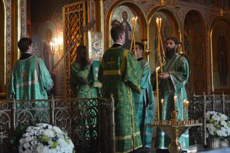 Богослужение в Черниговском скиту Свято-Троицкой Сергиевой Лавры