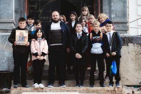 Школьники посетили храм Святой Живоначальной Троицы