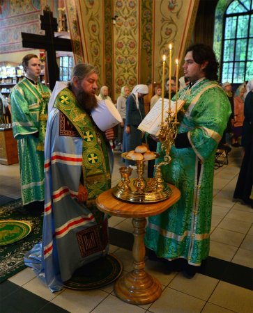 Православная Церковь празднует обретение мощей преподобного Сергия Радонежского