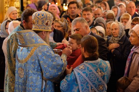 14 октября 2019 года община собора Покрова Божией Матери г. Астрахани встретила престольный праздник