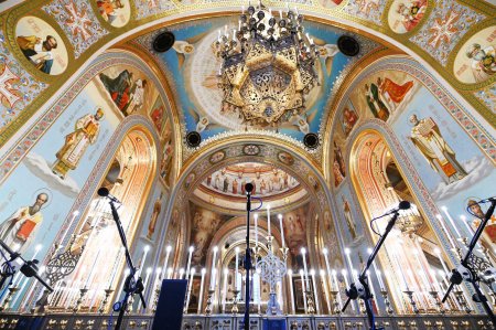 В день своего рождения Святейший Патриарх Кирилл совершил Божественную литургию в Храме Христа Спасителя