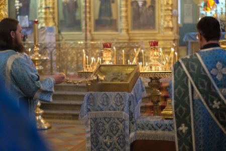 Святыни из Свято-Успенского Вышенского монастыря в Астрахани