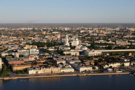 В Астраханское небо поднялся аэростат с иконой Вознесения Господня
