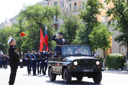 Представители Астраханской митрополии присутствовали на торжественном построении войск Астраханского территориального гарнизона в честь 75-летия Победы