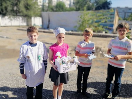 Прихожане храмов митрополии приняли участие в Благотворительной акции «Белый цветок»