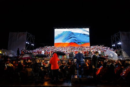 Всероссийский фестиваль патриотической песни «Поют дети России» завершился гала-концертом в Астрахани