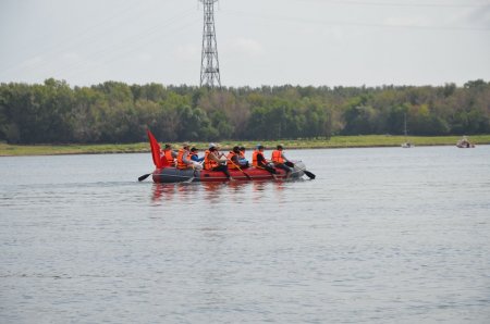 Шестой молодежный крестный ход на лодках «Восхождение»