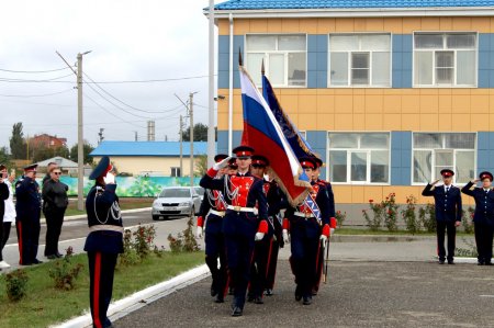 Астраханские первокурсники казачьего кадетского корпуса дали торжественное обещание кадета стать надежными защитниками Родины