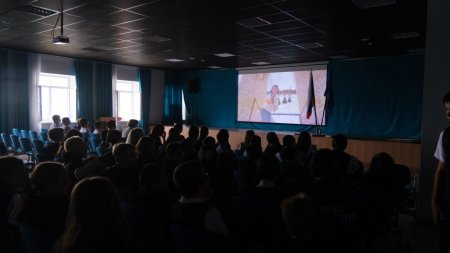 В школах Астрахани прошли показы роликов в рамках проекта “Анимация добра и подвига”